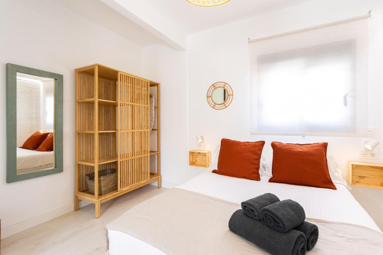Cervantes Apartment *